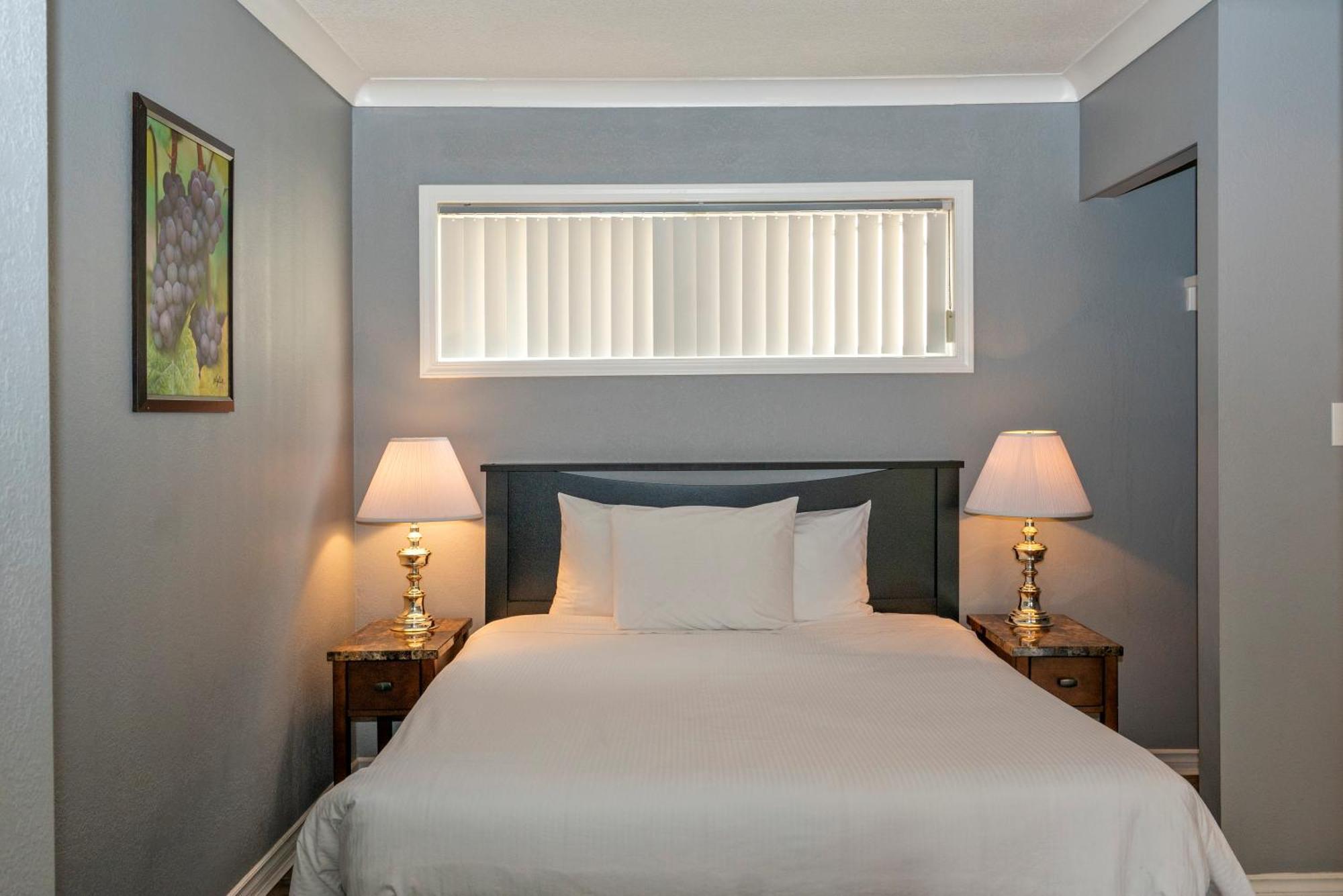 Tiki Shores Inn & Suites Πέντικτον Εξωτερικό φωτογραφία