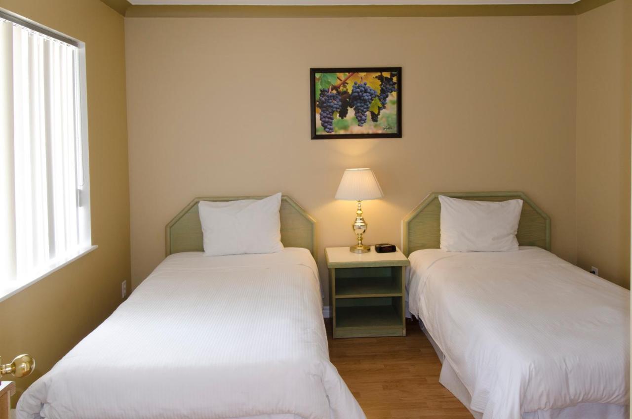Tiki Shores Inn & Suites Πέντικτον Εξωτερικό φωτογραφία